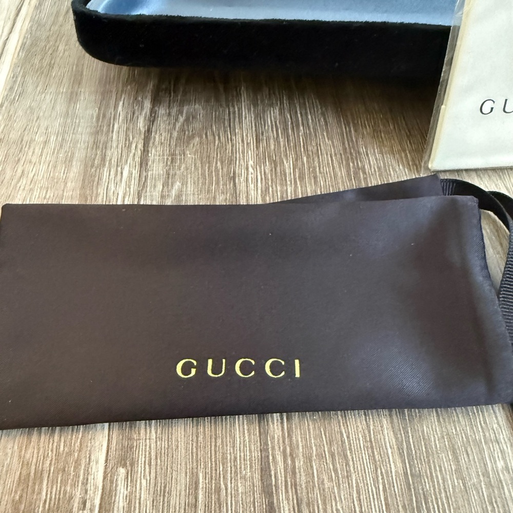 Gucci Sunglasses Case - Picture 2 of 6